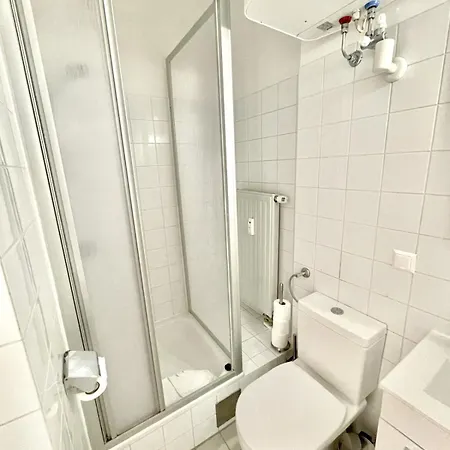 Noor Modern Lend Parking Option Apartman *